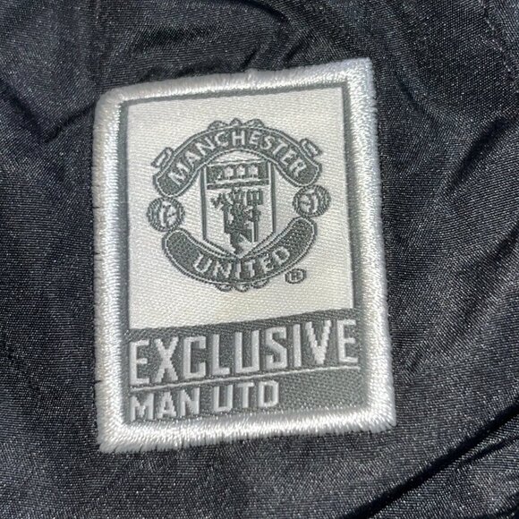 Official MANCHESTER UNITED FOOTBALL CLUB Full Zip Hooded Track Jacket - EUC - S - Picture 4 of 12